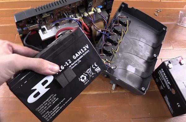 نصب یو پی اس و تعویض باتری UPS
